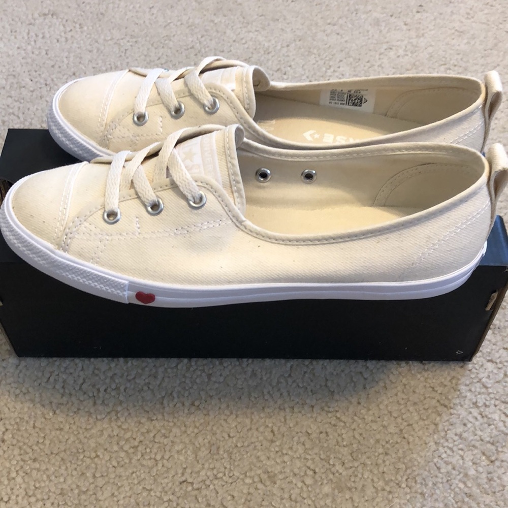 Converse Ballet Lace Slip On Sneaker